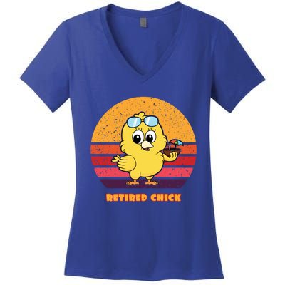 Funny Retired Chick Retro Sunset Retired Chick Gift Ideas Gift Women's V-Neck T-Shirt