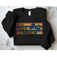 Funny Retro Dad Level Unlocked Gamer Sweatshirt