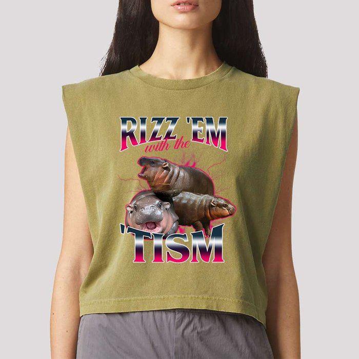 Funny Rizz Em With The Tism Meme Moo Deng Baby Hippo Garment-Dyed Women's Muscle Tee