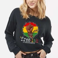 Freeish Juneteenth June 19 Fist Breaking Chains Cropped Pullover Crew