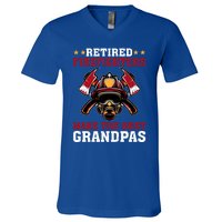 Funny Retired Firefighters Make The Best Grandpas Gift V-Neck T-Shirt