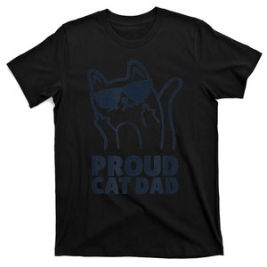 Funny Retro Proud Cat Dad Showing The Finger For Cat Lovers T-Shirt