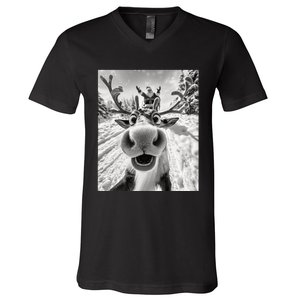 Funny Reindeer Selfie Christmas V-Neck T-Shirt