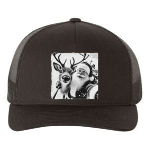 Funny Reindeer Selfie Christmas Santa Claus Xmas Cute Santa Yupoong Adult 5-Panel Trucker Hat