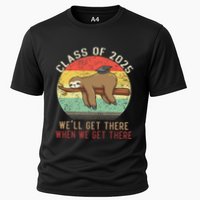 Funny Retro Senior Class Of 2025 Sloth Cap Graduation Gifts Cooling Performance Crew T-Shirt