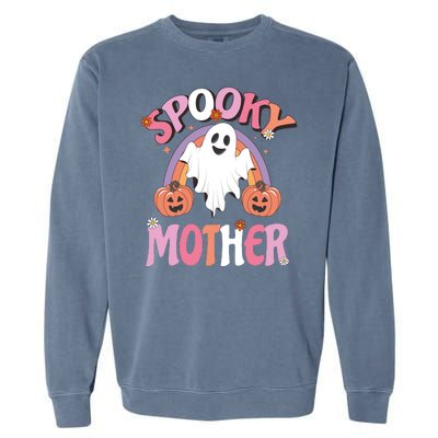 Family Retro Spook Mother Groovy Retro Halloween Ghost Costume Gift Garment-Dyed Sweatshirt