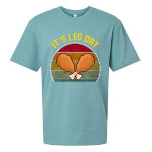 Funny Retro Turkey Day Leg Cute Gift ItS Leg Day Thanksgiving Meaningful Gift Sueded Cloud Jersey T-Shirt