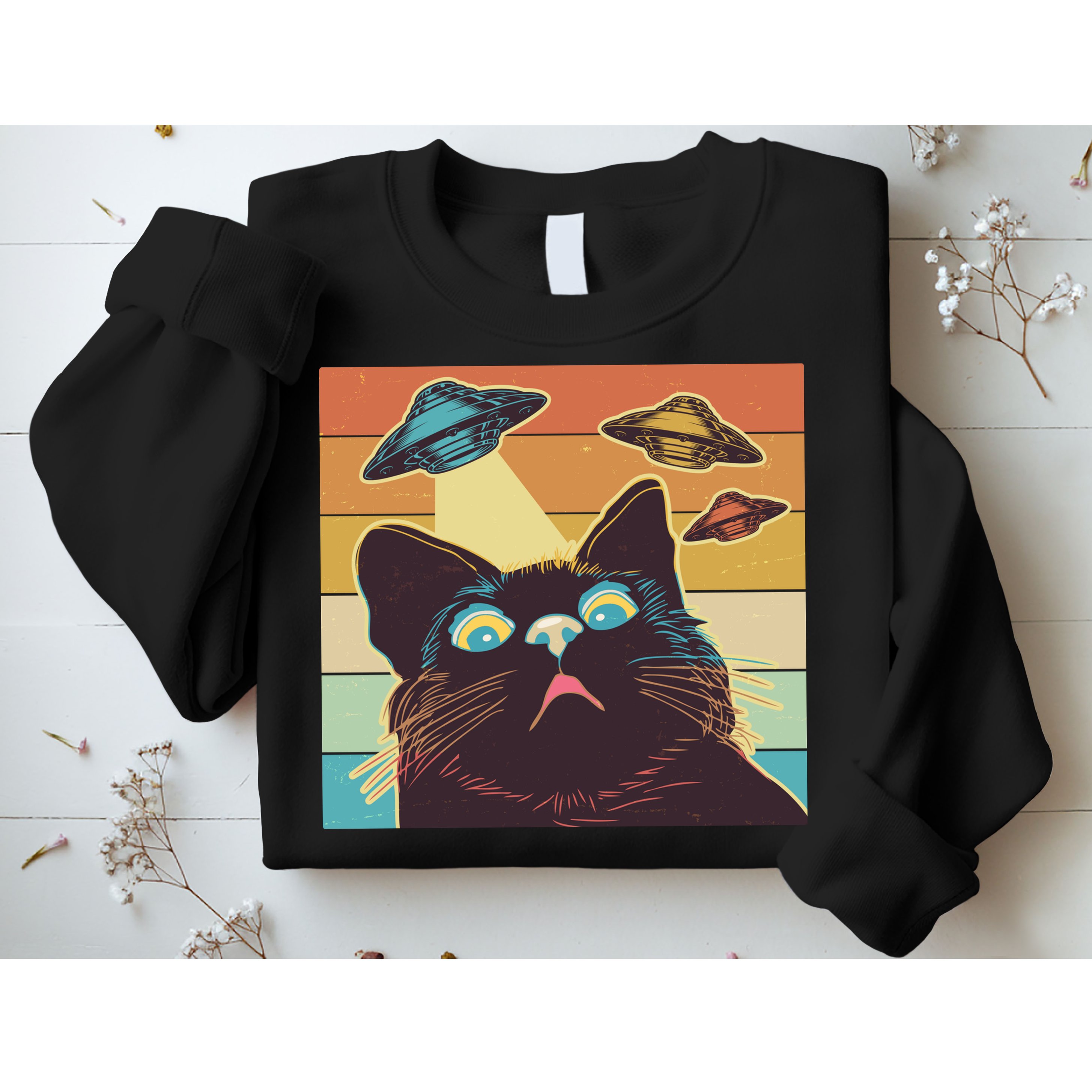 Funny Retro Vintage UFO Cat Sweatshirt
