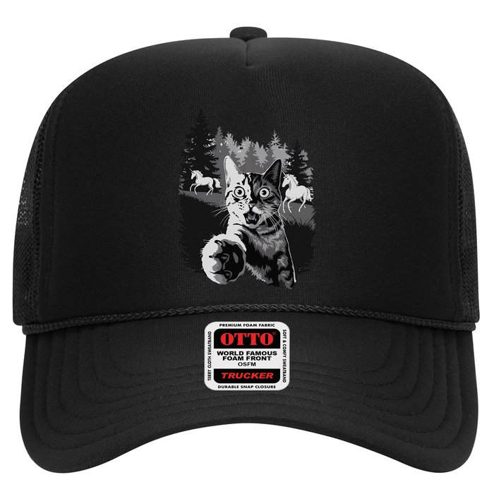 Funny Surprised And Scared Cat Selfie With Unicorns Trucker Hat