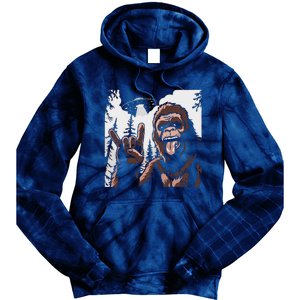 Funny Sasquatch Bigfoot Rock On Selfie With Ufo Alien Tie Dye Hoodie