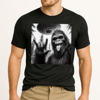 Funny Sasquatch Bigfoot Rock On Selfie With Ufo Alien Performance Shirt