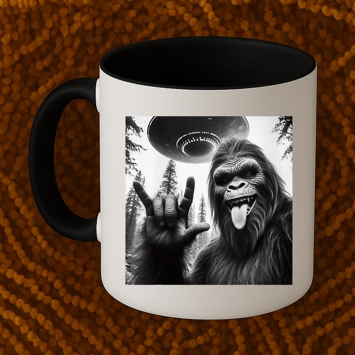 Funny Sasquatch Bigfoot Rock On Selfie With Ufo Alien Mug