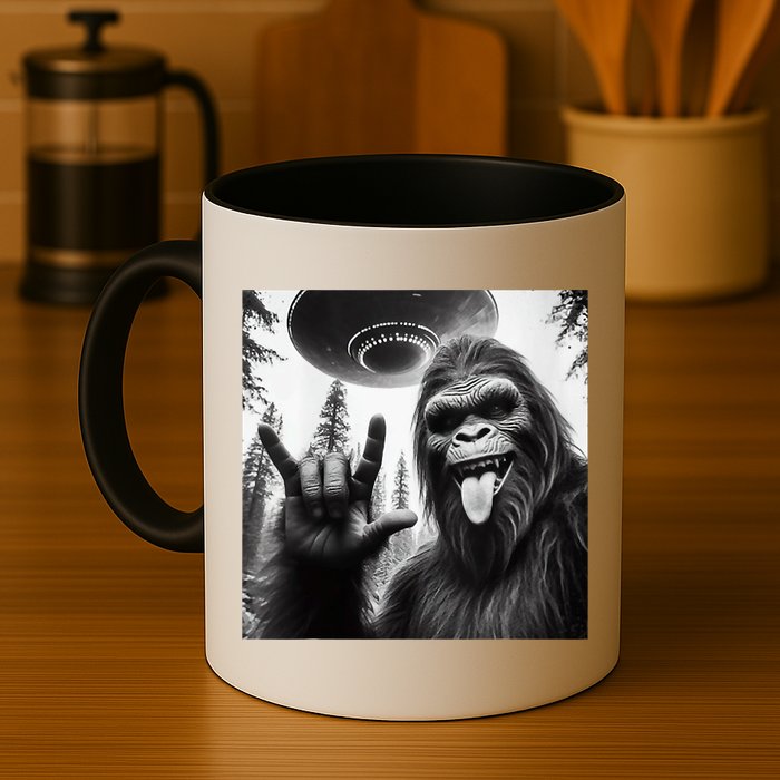 Funny Sasquatch Bigfoot Rock On Selfie With Ufo Alien Mug