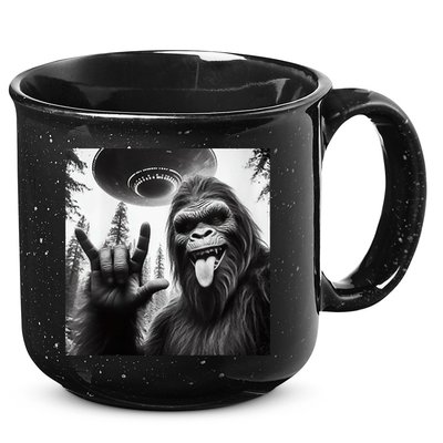 Funny Sasquatch Bigfoot Rock On Selfie With Ufo Alien 15oz Campfire Ceramic Mug