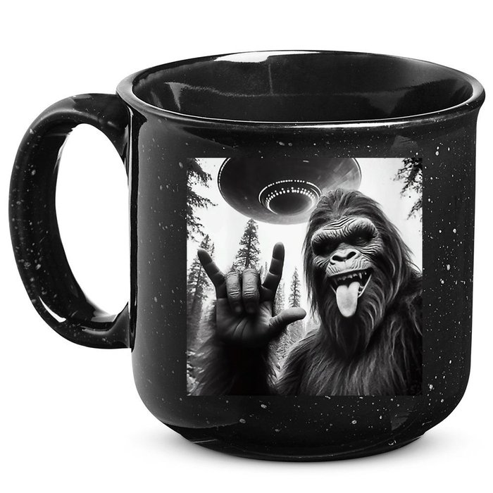 Funny Sasquatch Bigfoot Rock On Selfie With Ufo Alien 15oz Campfire Ceramic Mug