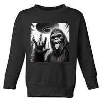 Funny Sasquatch Bigfoot Rock On Selfie With Ufo Alien Toddler Sweatshirt