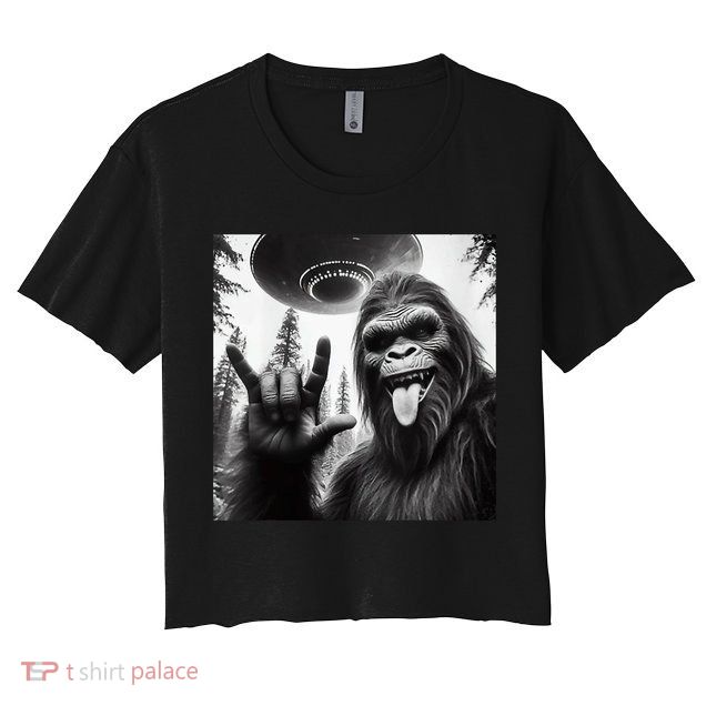 Funny Sasquatch Bigfoot Rock On Selfie With Ufo Alien Crop Top