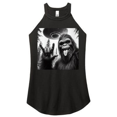 Funny Sasquatch Bigfoot Rock On Selfie With Ufo Alien Women's Perfect Tri Rocker Tank