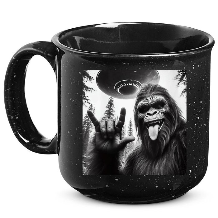 Funny Sasquatch Bigfoot Rock On Selfie With Ufo Alien 15oz Campfire Ceramic Mug