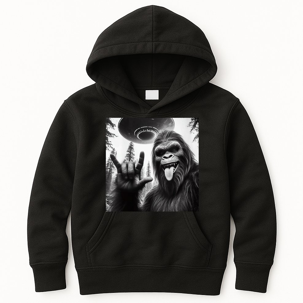 Funny Sasquatch Bigfoot Rock On Selfie With Ufo Alien Kids Hoodie
