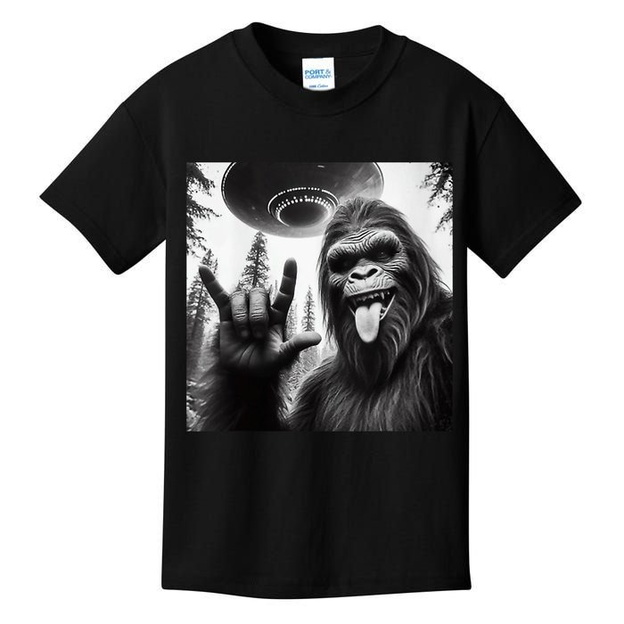Funny Sasquatch Bigfoot Rock On Selfie With Ufo Alien Kids T-Shirt
