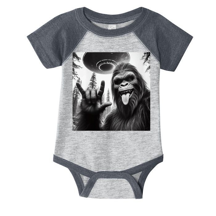 Funny Sasquatch Bigfoot Rock On Selfie With Ufo Alien Infant Baby Jersey Bodysuit