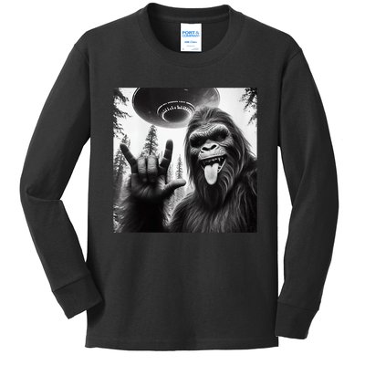 Funny Sasquatch Bigfoot Rock On Selfie With Ufo Alien Kids Long Sleeve Shirt