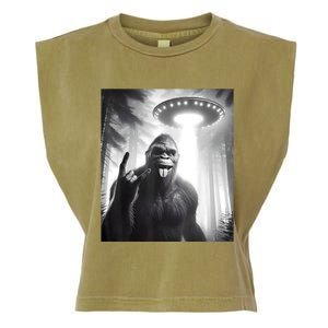 Funny Sasquatch Bigfoot Selfie With Ufo And Alien Garment-Dyed Women's Muscle Tee