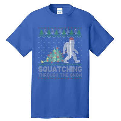 Funny Sasquatch Christmas Squatching Bigfoot Xmas Funny Tall T-Shirt