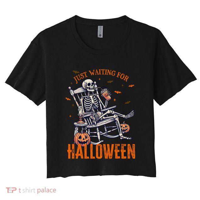 Funny Skeleton Christmas Design Just Waiting For Halloween Crop Top