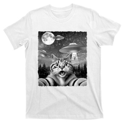 Funny Scared Cat Selfie With Ufos Gift Idea T-Shirt