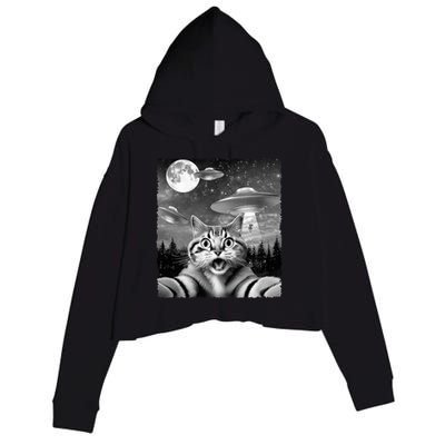 Funny Scared Cat Selfie with UFOs Gift Idea Crop Fleece Hoodie