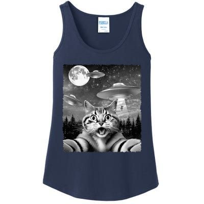 Funny Scared Cat Selfie with UFOs Gift Idea Ladies Essential Tank