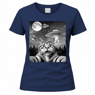 Funny Scared Cat Selfie with UFOs Gift Idea Women's T-Shirt