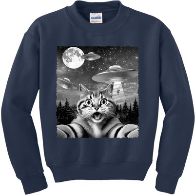 Funny Scared Cat Selfie with UFOs Gift Idea Kids Sweatshirt