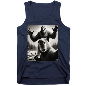 Funny Selfie Capybara Finds Bigfoot Sasquatch Photo Tank Top