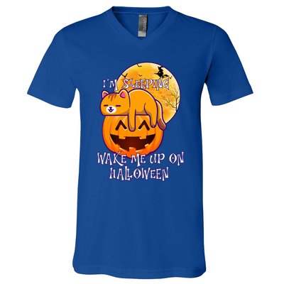 Funny Sleeping Cat On Pumpkin Wake Me Up On Halloween Funny Gift V-Neck T-Shirt