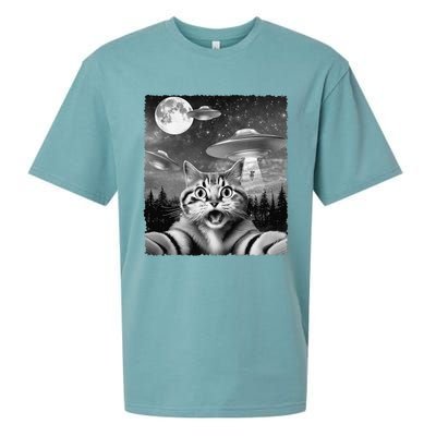 Funny Scared Cat Selfie With Ufos Gift Idea Sueded Cloud Jersey T-Shirt