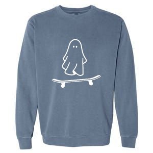 Funny Skateboarding Cute Ghost Skateboard Lazy Halloween Costume Gift Garment-Dyed Sweatshirt