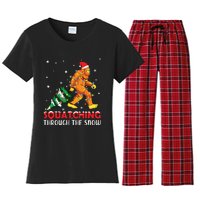 Funny Sasquatch Christmas Squatching Bigfoot Xmas Tree Light Women's Flannel Pajama Set