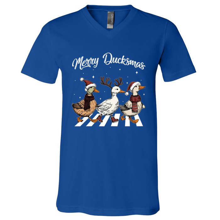 Funny Santa Duck Christmas Merry Ducksmas Duck Lover Xmas Cute Gift V-Neck T-Shirt