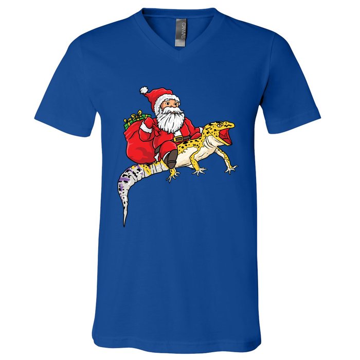 Fun Santa Delivering Presents On Leopard Gecko Lizard Gift V-Neck T-Shirt