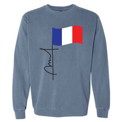 France Signature Flag Pole Elegant Patriotic French Flag Meaningful Gift Garment-Dyed Sweatshirt