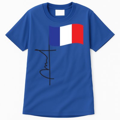 France Signature Flag Pole Elegant Patriotic French Flag Meaningful Gift Tall T-Shirt