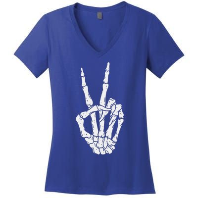 Funny Scary Halloween Skeleton Peace Hand Sign Women's V-Neck T-Shirt