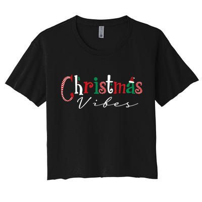 Festive Santa Hat and Holly Christmas Women's Crop Top Tee