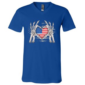 Funny Skeleton Hands With American Flag Heart 4Th Of July Cool Gift V-Neck T-Shirt