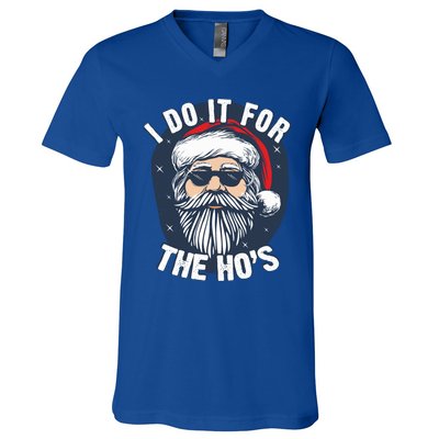 Funny Santa I Do It For The HoS Inappropriate Christmas Gift V-Neck T-Shirt