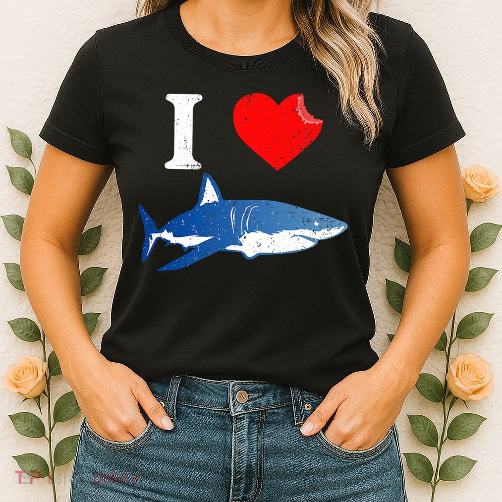Funny Shark I Love Shark Shark Lover Shark Womens T-Shirt