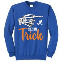 Funny SheS My Trick Skeleton Matching Couples Halloween Day Gift Sweatshirt